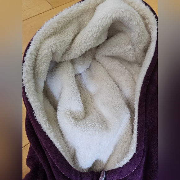 Lululemon special edition removable sleeve scuba hoodie - Picture 5 of 11